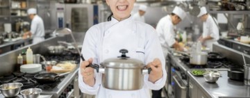 別讓一隻蟑螂毀了多年商譽！從近期食安風波看名店病媒防治的缺失與教訓。